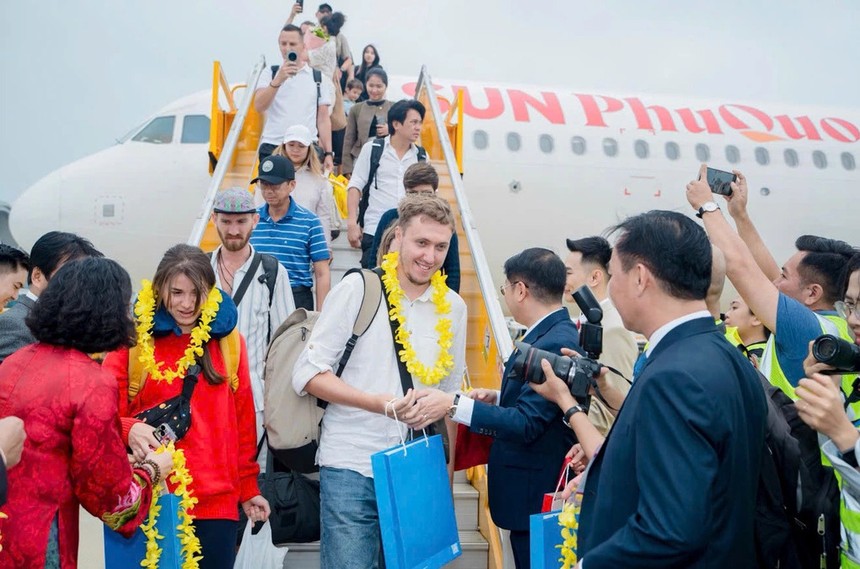 Nha Trang (Khánh Hòa) luôn là điểm đến hàng đầu được khách quốc tế lựa chọn khi tới Việt Nam