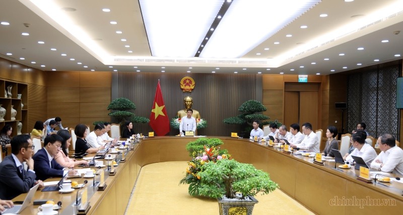 Phó Thủ tướng Nguyễn Văn Thắng chủ trì cuộc họp.