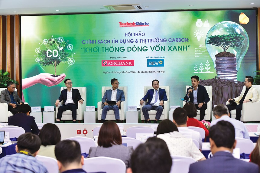 Các chuyên gia tham dự Hội thảo do Báo Tài chính - Đầu tư tổ chức ngày 14/10 vừa qua đã chia sẻ nhiều giải pháp nhằm khơi thông dòng vốn xanh, phục vụ mục tiêu phát triển bền vững