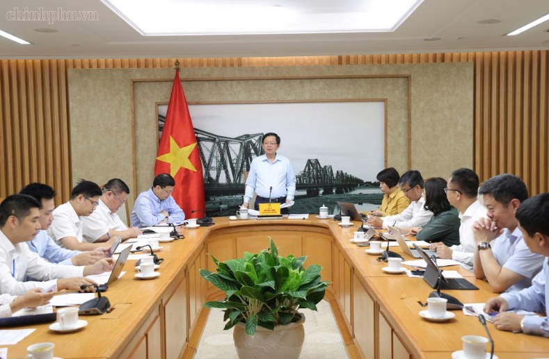 Phó Thủ tướng Hồ Quốc Dũng chủ trì cuộc họp với Bộ Khoa học và Công nghệ, Bộ Tài chính nhằm thống nhất về chỉ tiêu đo lường kinh tế số trong GDP - Ảnh: chinhphu.vn
