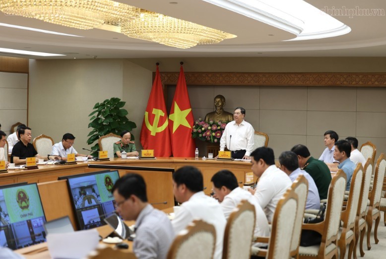 Phó Thủ tướng Thường trực Chính phủ Phạm Gia Túc chủ trì cuộc làm việc về tình hình triển khai các công trình, dự án phục vụ Hội nghị cấp cao APEC 2027 - Ảnh: chinhphu.vn