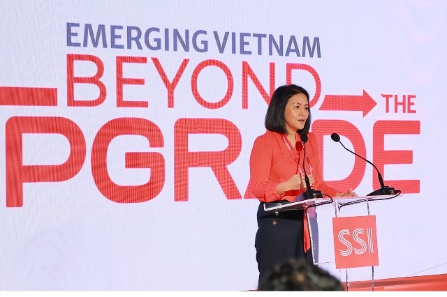 Bà Wanming Du, Giám đốc phụ trách chính sách Bộ chỉ số, khu vực châu Á – Thái Bình Dương, FTSE Russell, người đã làm việc tại FTSE 24 năm và trong 10 năm qua, công việc của bà Wanming Du là tập trung vào phân loại quốc gia (country classification), với đặc thù chính sách chỉ số thường rất phức tạp.