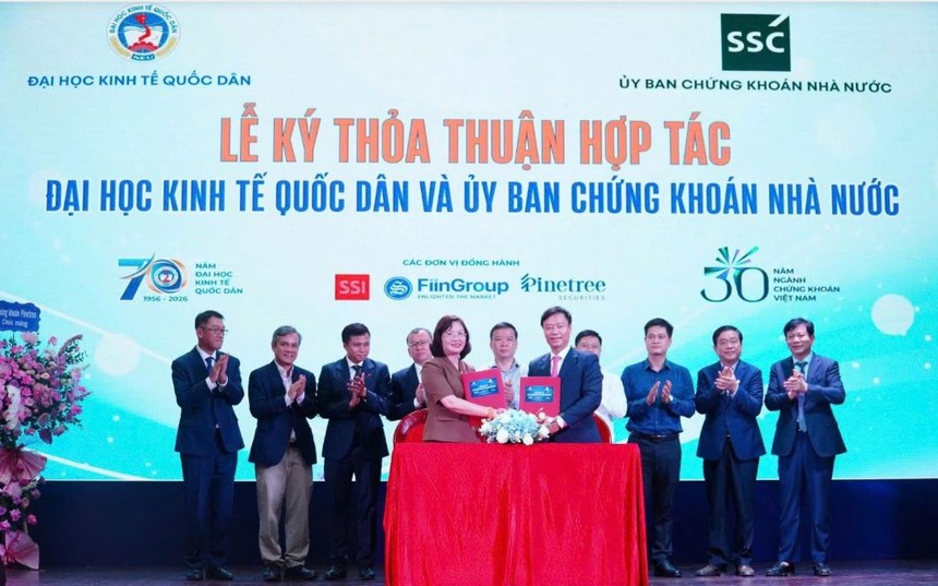 UBCKNN và Đại học Kinh tế Quốc dân hợp tác phổ biến kiến thức tài chính - chứng khoán