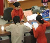 Việc hình thành tập đoàn tài chính của các ngân hàng trong bối cảnh cạnh tranh hiện nay là rất cần thiết
