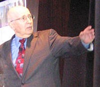Ông Philip Kotler.
