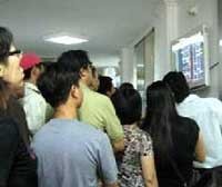 Quyền nhận thêm và mua thêm CP mới: Lợi thế hay rủi ro?
