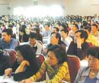 Các lớp đào tạo CK luôn đầy nghẹt học viên