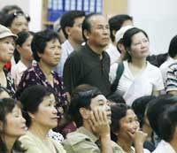 Khi các NĐT cùng hướng về một phía