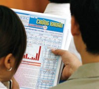 Việc công bố thông tin của DN đã không thể đến với các nhà đầu tư một cách đồng thời và toàn diện.