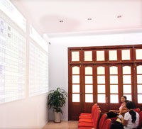 Đã có nhiều cảnh báo về tình trạng pha loãng giá cổ phiếu do ồ ạt phát hành thêm.