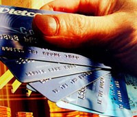 Năm 2008, doanh số sử dụng thẻ Connect 24 của Vietcombank đạt trên 66.000 tỷ đồng, tăng 40% so với năm 2007.