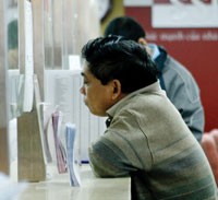 Cùng với nhịp đập buồn tẻ của TTCK lúc này, nhà đầu tư đã dần quên dịch vụ cầm cố chứng khoán.