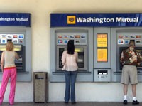 Tháng 9/2008, Washington Mutual là ngân hàng lớn nhất trong lịch sử tài chính Mỹ bị sụp đổ. (Ảnh: Corbis)