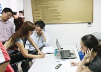 Không ít nhà đầu tư còn mơ hồ, thậm chí không nắm được thông tin cơ bản về cổ phần mình đã mua.