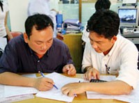 Các đơn vị chi trả thu nhập và cả cán bộ thuế cũng lúng túng trước thay đổi căn cứ miễn thuế TNCN