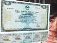 Việc phát hành trái phiếu chính phủ bằng ngoại tệ đang đặt ra những thách thức cho các cơ quan quản lý.