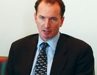 Giám đốc điều hành James Gorman.