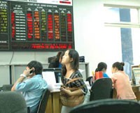 Hiện lĩnh vực chứng khoán có áp dụng nghiệp vụ đòn bẩy tài chính, nhưng mức đòn bẩy không cao như ở lĩnh vực kinh doanh vàng.