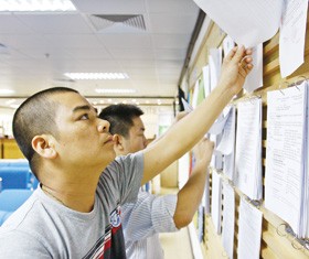 Nhu cầu về dòng chảy thông tin của NĐT là vô tận khi họ phải ra quyết định hàng ngày, hàng giờ.