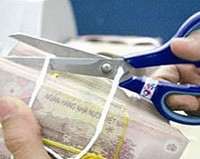 Dù chưa thể hiện ở xu hướng chung rõ rệt nhưng lãi suất huy động giảm một phần phản ánh khó khăn thanh khoản ngân hàng đang dần được tháo gỡ.