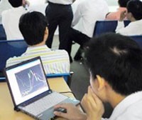 Nhiều ý kiến chưa đồng tình cấm kinh doanh vàng trên tài khoản