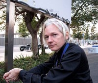 Julian Assange: người hùng phố Wall?