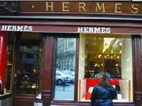 Hermès lo sốt vó trước nguy cơ bị LVMH thâu tóm