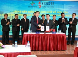 HNX và SZSE bắt tay hợp tác