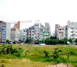Liệu thị trường bất động sản (BĐS) Việt Nam đã hình thành "bong bóng" hay chưa, và khi nào thì quả bóng này sẽ nổ? (Ảnh: DDDN)
