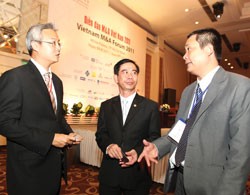 Diễn đàn M&A 2011 do Báo Đầu tư tổ chức thu hút sự quan tâm lớn của cộng đồng DN - Ảnh: Lê Toàn