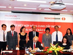 Lễ ký hợp tác giữa Prudential Việt Nam với Techcombank
