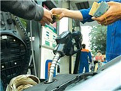 Giá bán xăng dầu ở Việt Nam ở mức cao nhưng kết cấu giá chưa rõ ràng