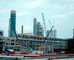 Nhà máy lọc dầu Dung Quất