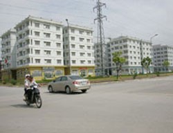 Thị trường BĐS cần vận động theo đúng qui luật. Trong ảnh: Nhà cho người có thu nhập thấp, khu đô thị Sài Đồng