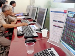 CTCK lúng túng chặn lệnh đối ứng