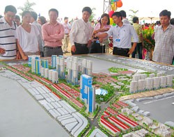 Các tổ chức, cá nhân kinh doanh dịch vụ môi giới, quản lý BĐS có trách nhiệm bố trí cán bộ hoặc thành lập bộ phận chuyên trách chịu trách nhiệm về phòng, chống rửa tiền
