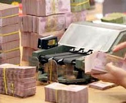 Thắt chặt hơn chính sách tiền tệ để giảm lạm phát