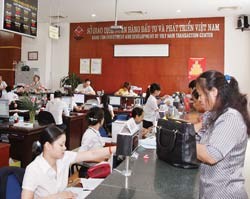 Hiệu ứng từ chính sách giảm lãi suất phải chờ sang năm 2012 mới biểu hiện rõ