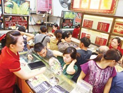 Thiếu cơ chế, vàng còn bị đầu cơ