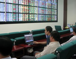 Vụ lừa "khủng" trên thị trường chứng khoán thu hút sự chú ý của giới đầu tư