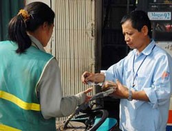 Xăng A92 giữ nguyên giá bán 20.800 đồng mỗi lít