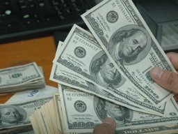 Bán USD cho tiệm vàng sẽ bị tịch thu