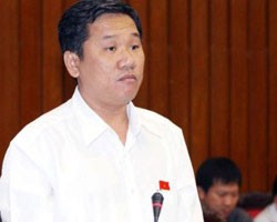 Đại biểu Trịnh Ngọc Phương chất vấn về nợ công tại diễn đàn Quốc hội