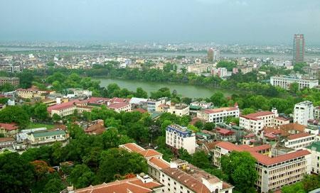 Không gian xanh xung quanh hồ Hoàn Kiếm