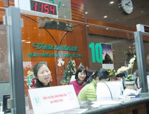 Vietcombank nhận 567 triệu USD vốn góp từ Mizuho 