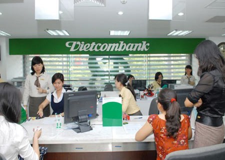 Nhân viên Vietcombank nhận lương khủng
