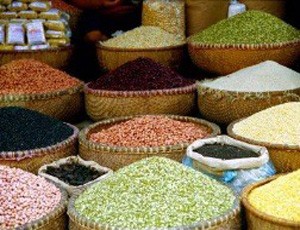 DN thực phẩm: Ôm hàng chờ giá lên?