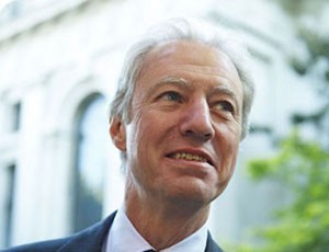 Marcus Agius là nhân vật đầu tiên phải từ chức sau vụ scandal của Barclays - Ảnh: The Guardian