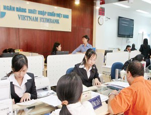 Ngân hàng chào vốn, doanh nghiệp muốn đảo nợ