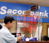 Nhân viên Sacombank rút trộm 3 tỷ đồng của khách